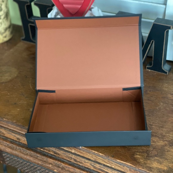 Coach - Paper Boutique Gift Bags and Box - Picture 6 of 10